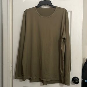 Men's olive base layer POLARTEC long sleeve shirt. Size XL